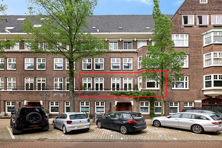 Bekijk foto 1 van Gerrit van der Veenstraat 108-1