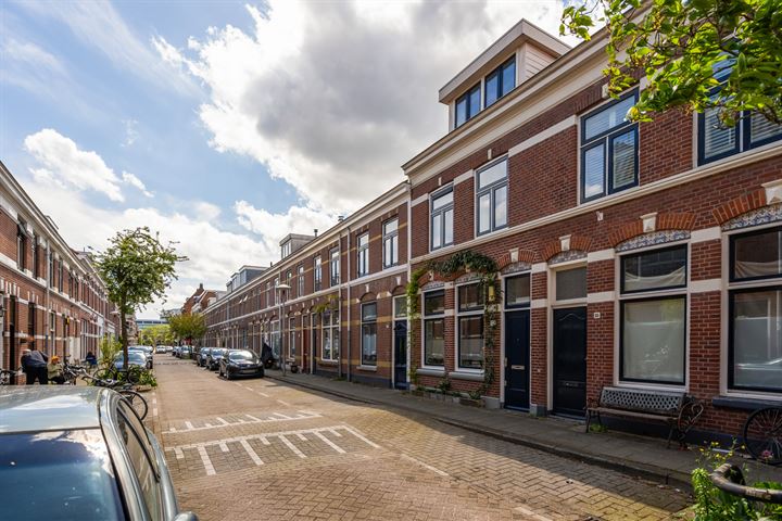 View photo 6 of Riouwstraat 37