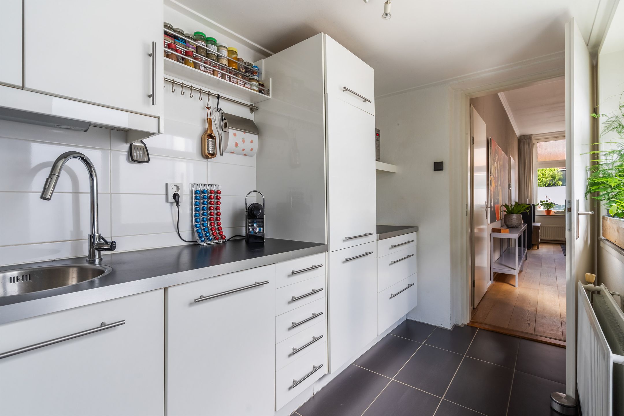 Foto 15 van Riouwstraat 37