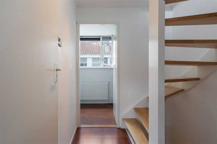 View photo 21 of Riouwstraat 37