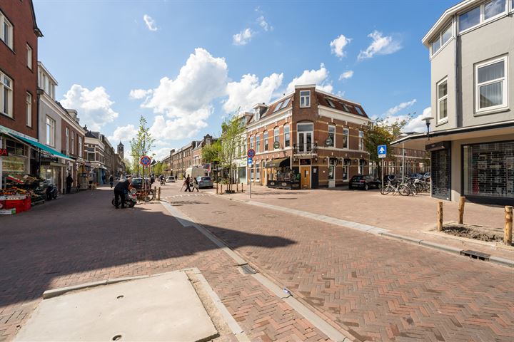 View photo 32 of Riouwstraat 37