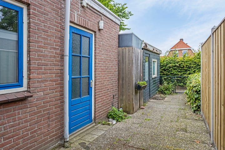 View photo 20 of Enkstraat 40