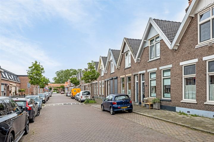 View photo 22 of Enkstraat 40