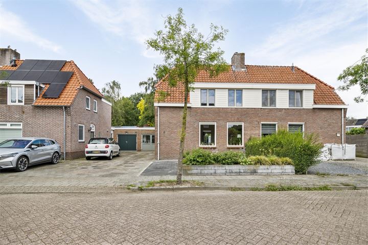 Bekijk foto 2 van Raadhuisstraat 6