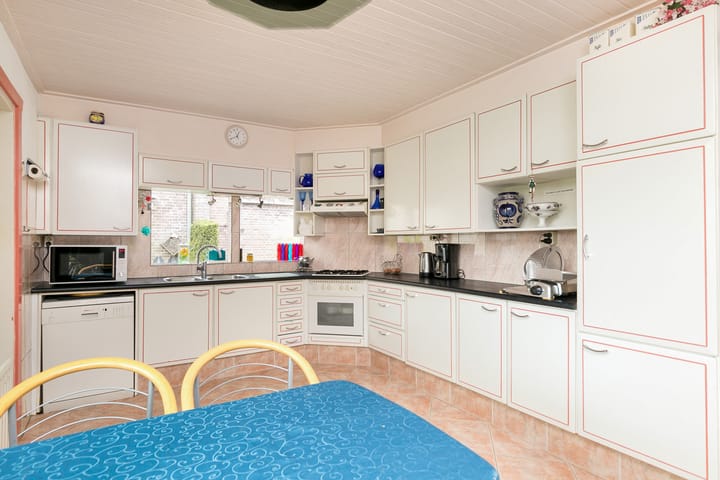 Foto 10 van Schoolstraat 8