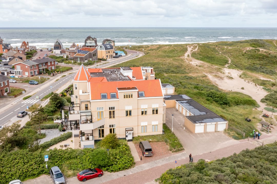 Photo 41 of Dr Wiardi Beckmanlaan 60