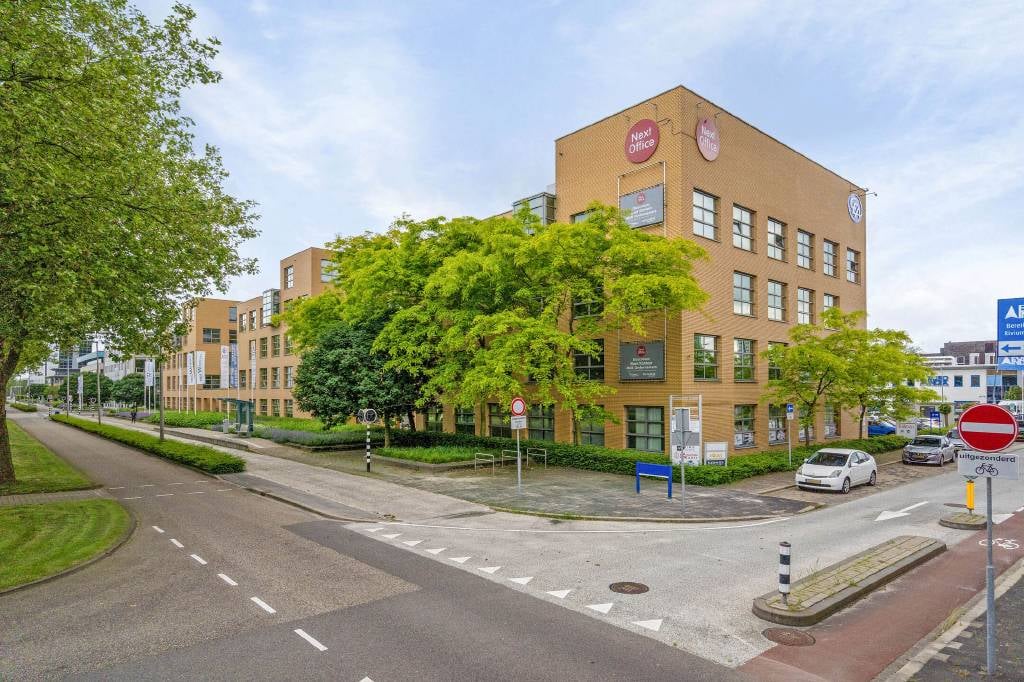 Bekijk foto 1 van Rivium 2e straat 22-30