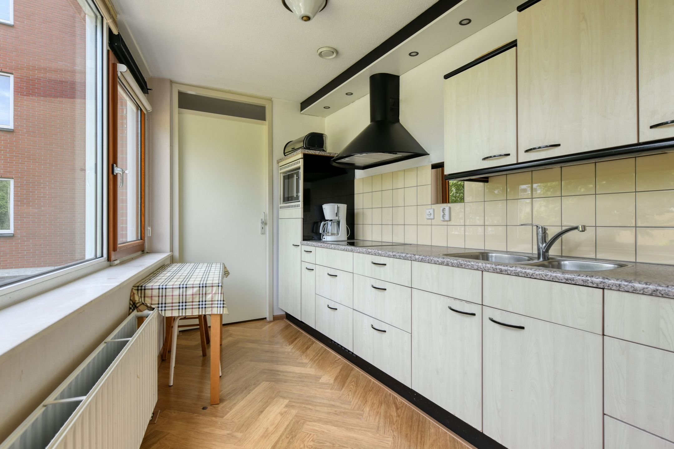 Foto 15 van Van Esveldstraat 13-A