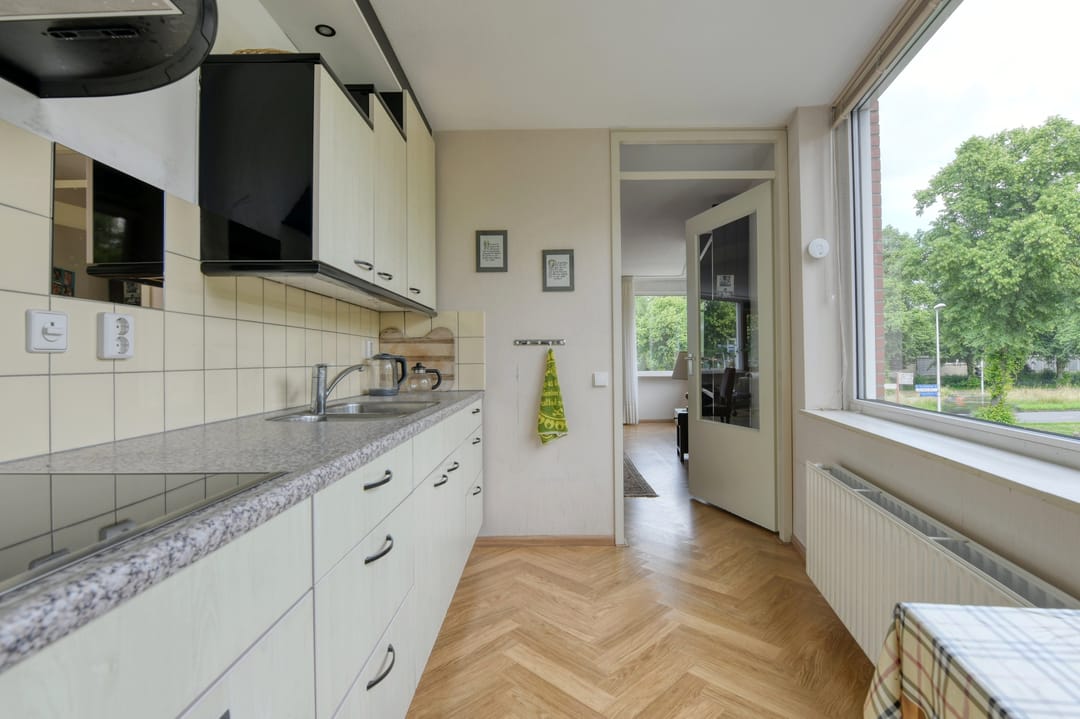 Foto 16 van Van Esveldstraat 13-A