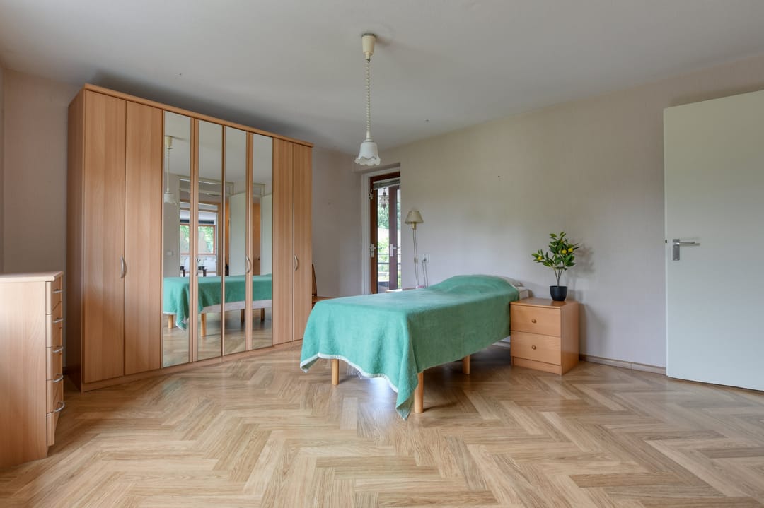 Foto 17 van Van Esveldstraat 13-A