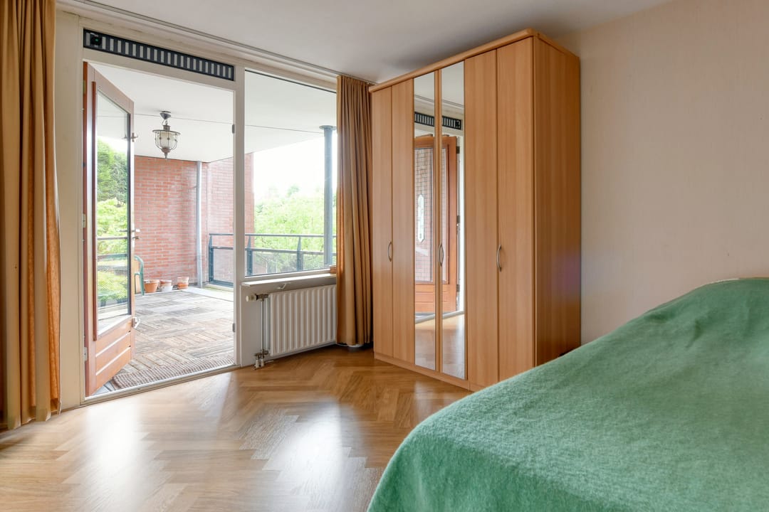 Foto 22 van Van Esveldstraat 13-A