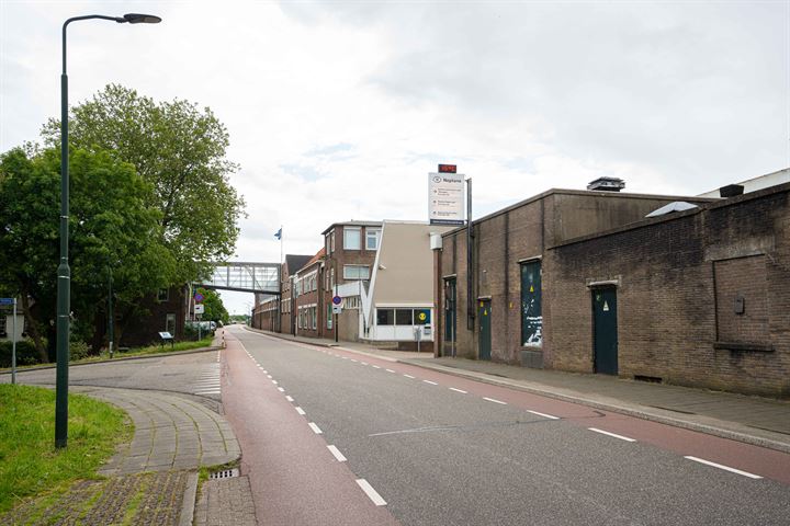 View photo 31 of Rivierdijk 610