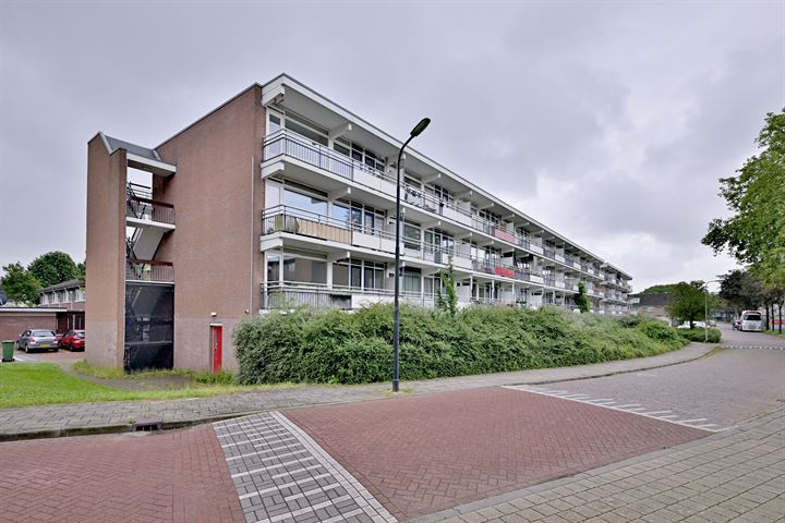 Bekijk foto 28 van Brahmsstraat 59