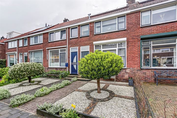 Bekijk foto 30 van Lelsstraat 17