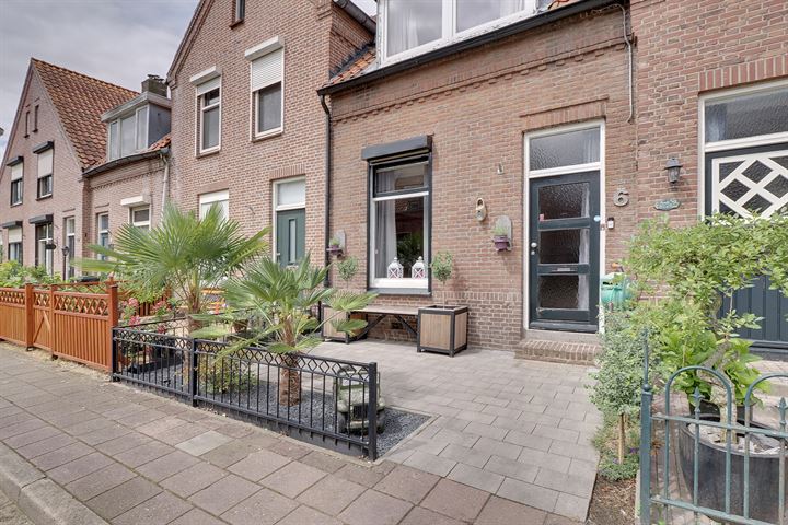 View photo 7 of Tengbergenstraat 6