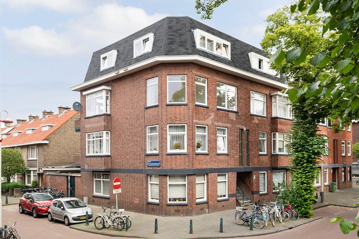 View photo 42 of Linnaeusstraat 111