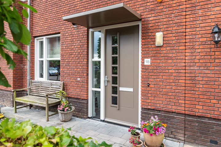 View photo 7 of Overste J M Kolffstraat 18