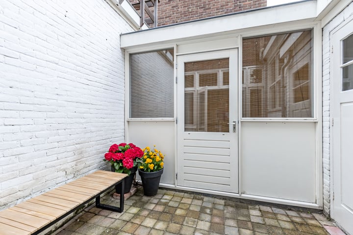 Bekijk foto 16 van Schubertstraat 32