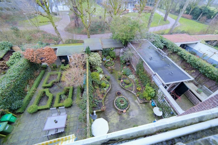 Bekijk foto 10 van Jan van Nassaustraat 28