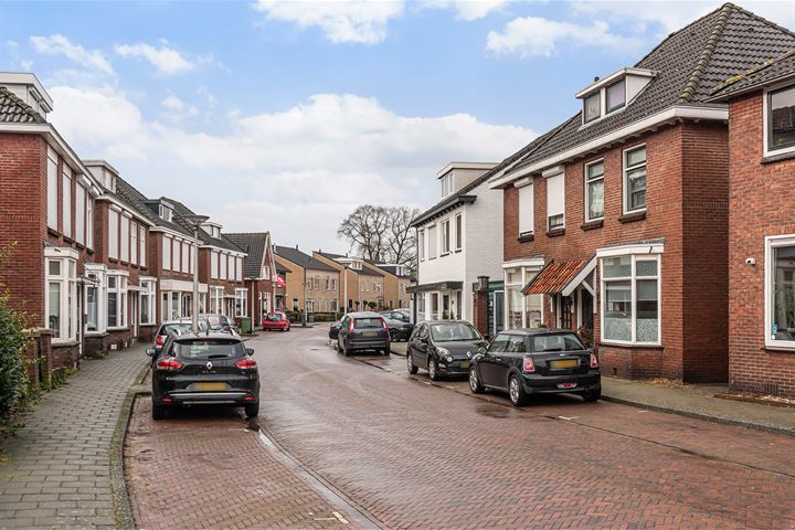 Bekijk foto 30 van Frederikastraat 89