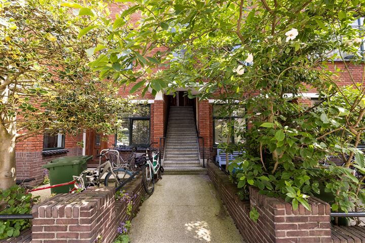 Bekijk foto 6 van Van Lansbergestraat 111