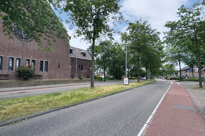 Bekijk foto 33 van Burgemeester Gommansstraat 147