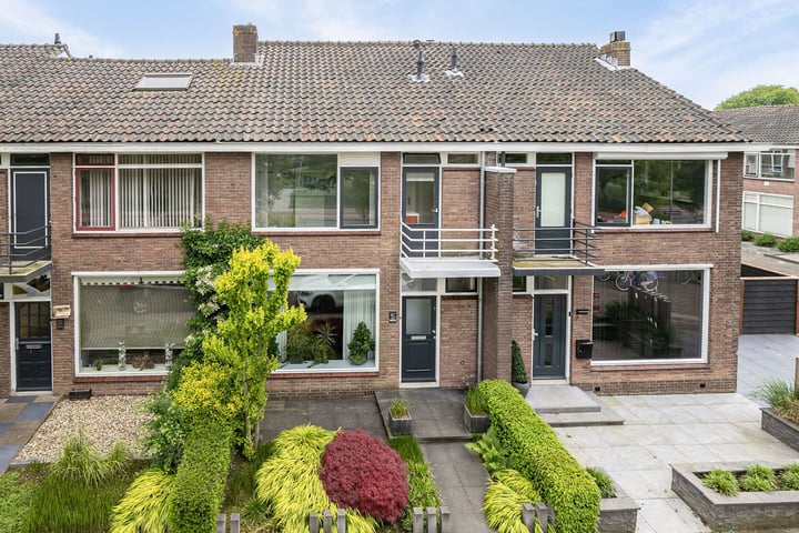 View photo 40 of Mr. Piersonstraat 5