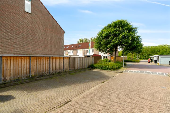 Bekijk foto 51 van Kornoeljestraat 2