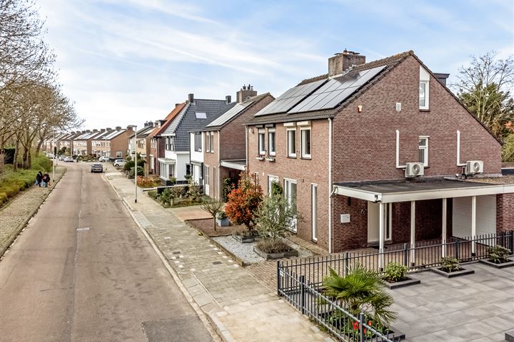 Bekijk foto 32 van Demstraat 76