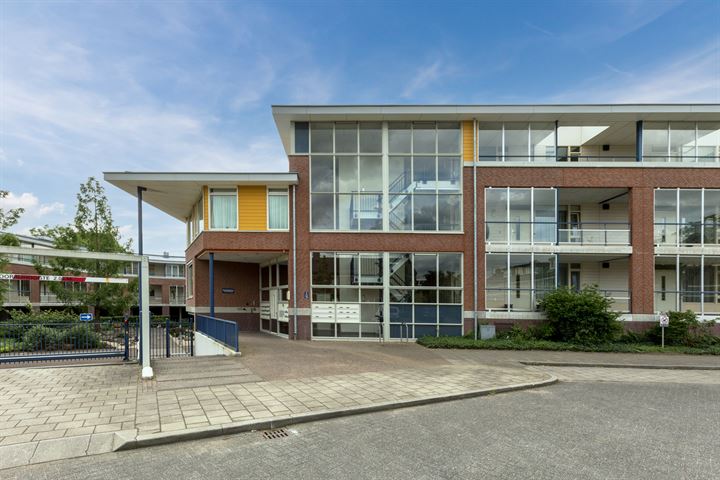 Bekijk foto 47 van Deken Hensburchstraat 22