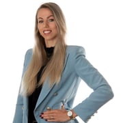 Salina Stienstra - Real Estate Advisor