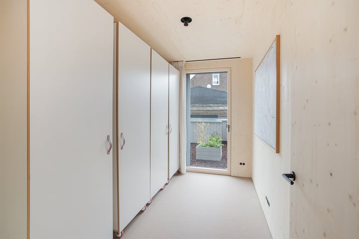 Bekijk foto 18 van Zwart Janstraat 141-B