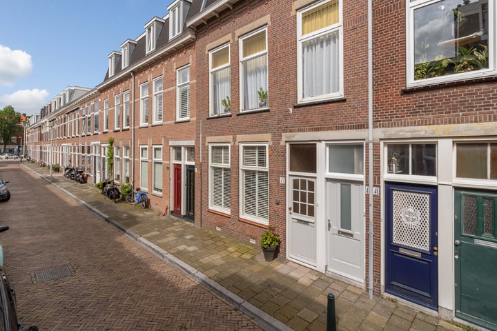 View photo 1 of Kenaustraat 45