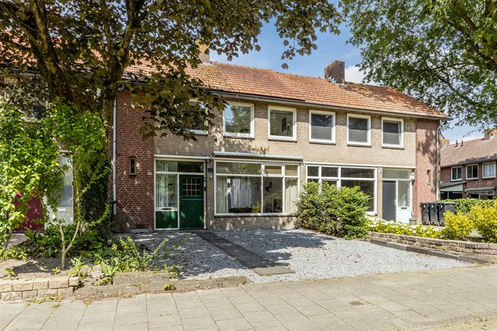 Bekijk foto 1 van Planetenstraat 26