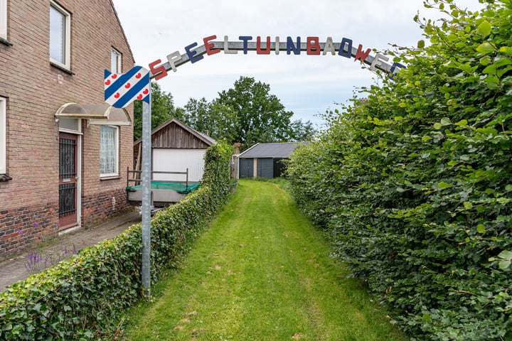 Bekijk foto 21 van Geert van der Zwaagstrjitte 36