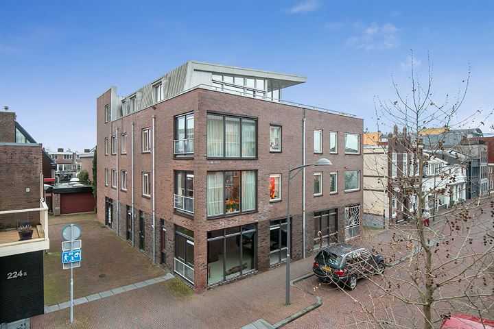 Bekijk foto 34 van Prins Hendrikstraat 170