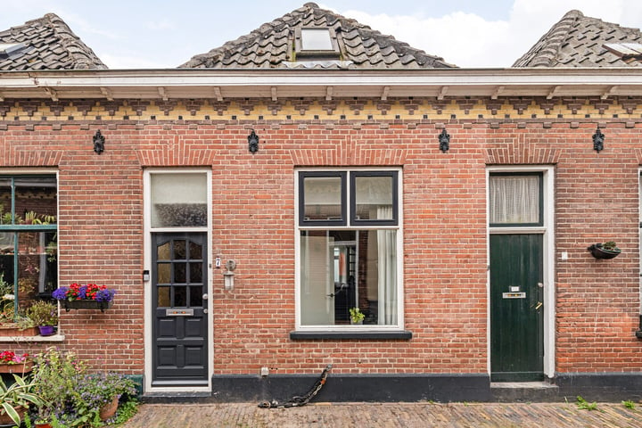 Bekijk foto 1 van Dijkstraat 7