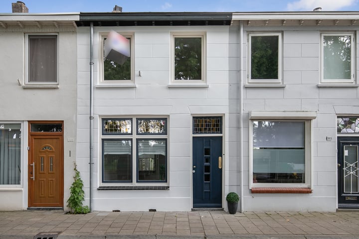 Bekijk foto 1 van Capucijnenstraat 103