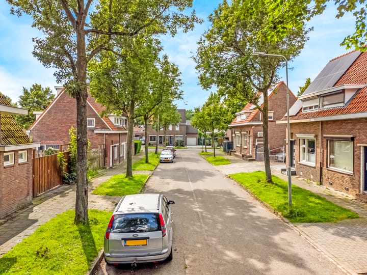 Photo 5 of Esdoornstraat 5