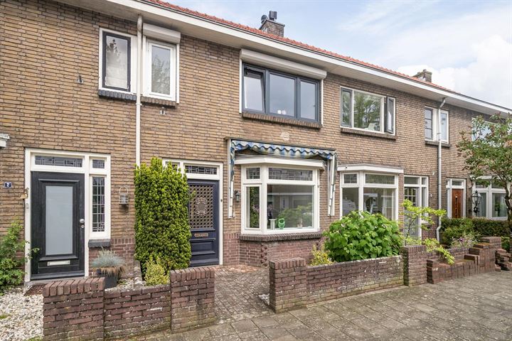 Bekijk foto 1 van Apeldoornsestraat 4