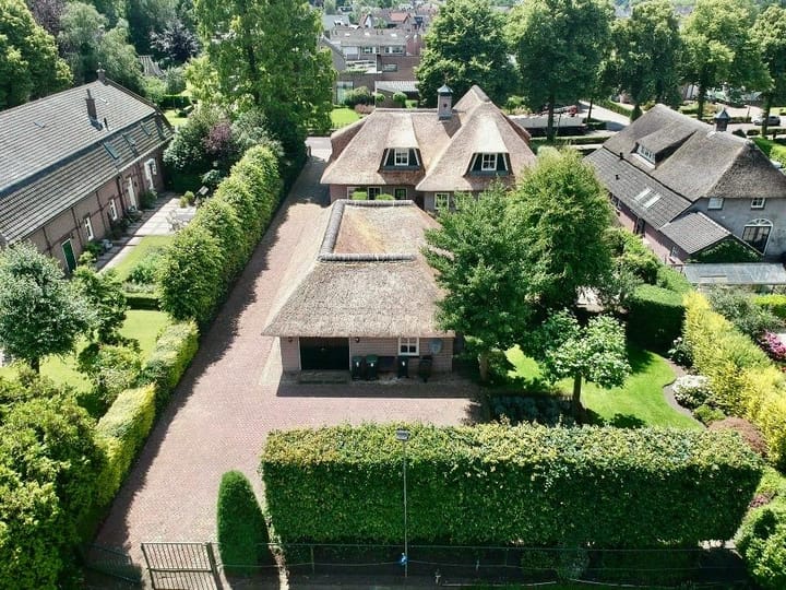 Photo 57 of Burgemeester van Erpstraat 49