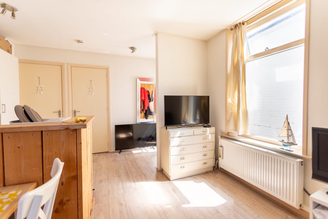 Photo 7 of Voorstraat 139-B