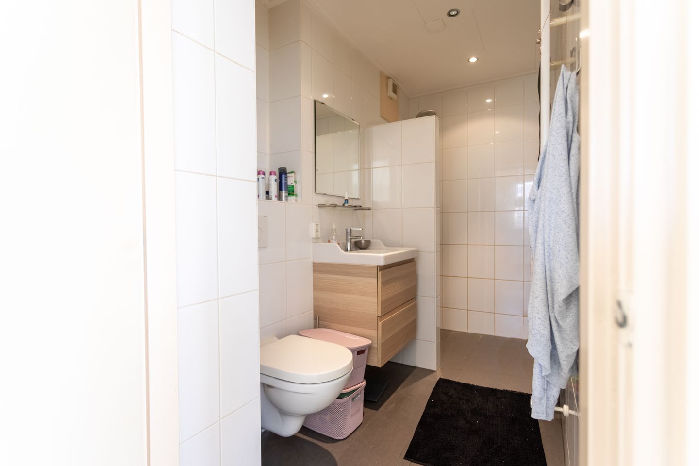 Photo 14 of Voorstraat 139-B