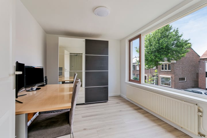 Bekijk foto 16 van Achillesstraat 22