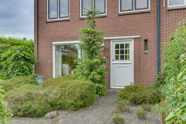 Bekijk foto 5 van Burg.van der Grondenstraat 32