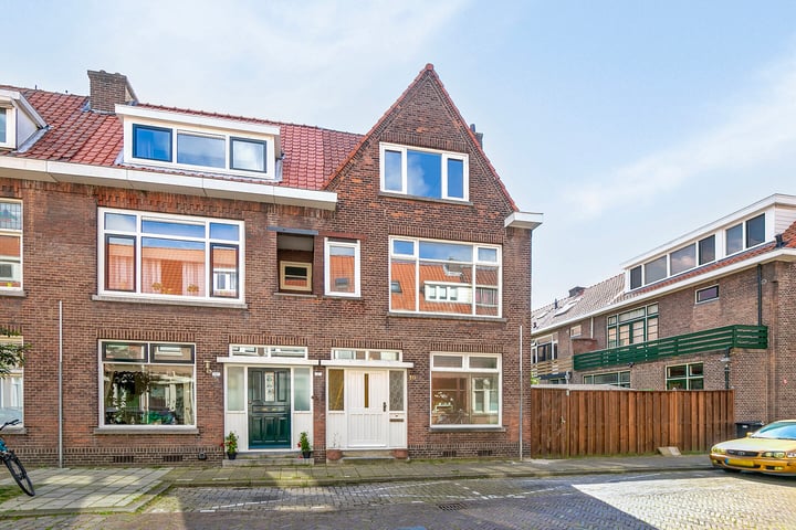 View photo 38 of Pieter de Hooghstraat 10