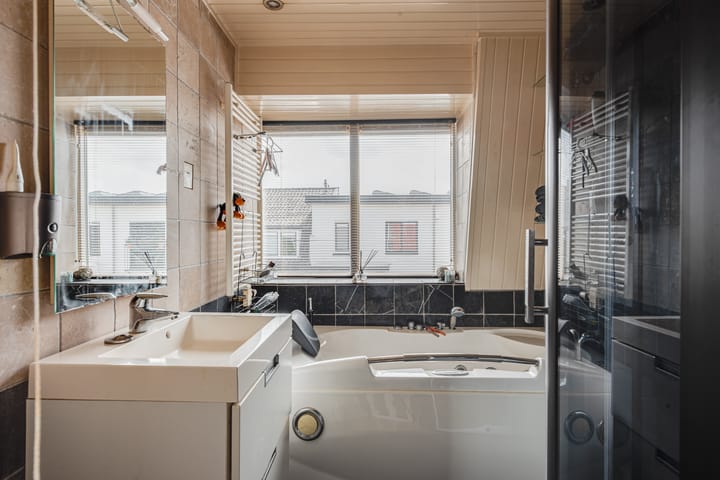 Foto 17 van Floralaan 1