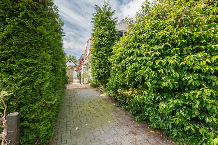 Foto 23 van Floralaan 1