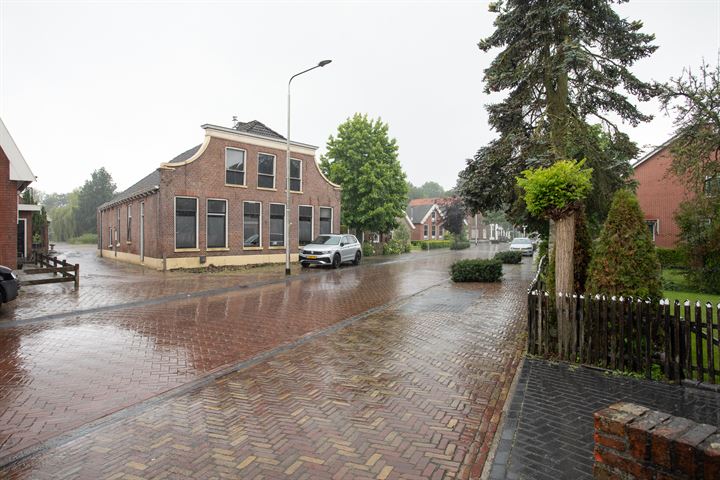 View photo 65 of Oosteinde 131