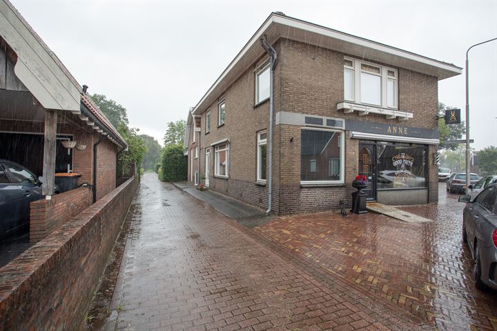 View photo 66 of Oosteinde 131